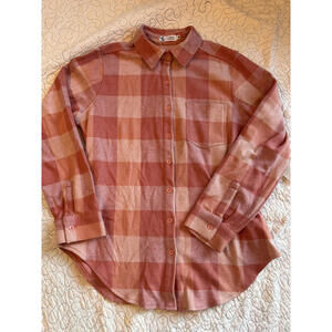 Carve Designs Women's Pink Plaid‎ Button-Up Shirt Size Small